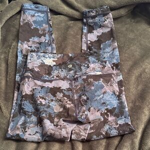 Lululemon Floral Patterned Leggings